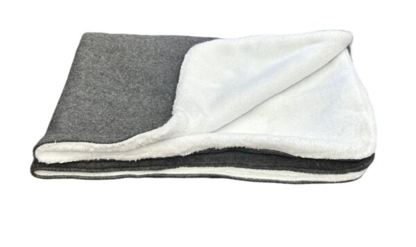 Pet Blanket Fleece Double Face 100X70cm Grey 1.jpg